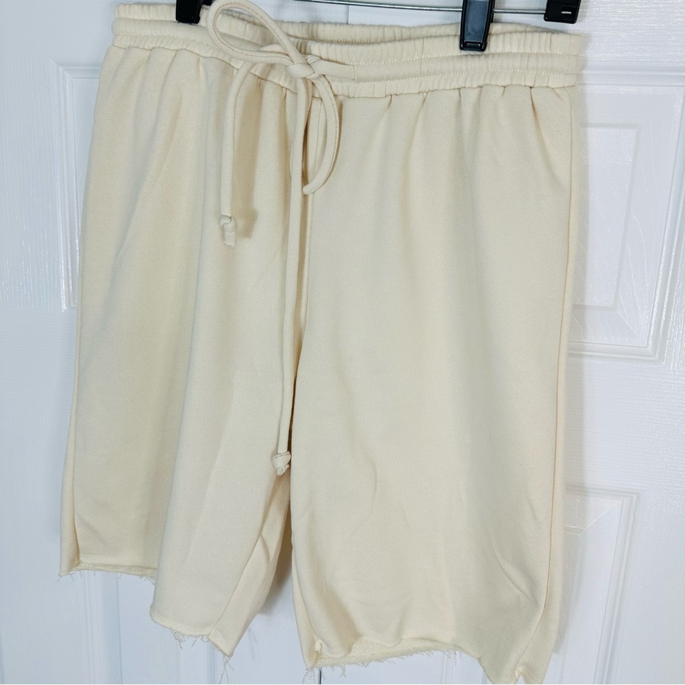 FASHION NOVA shorts CREAM BUTTERMILK cotton blend long shorts soft comfy M